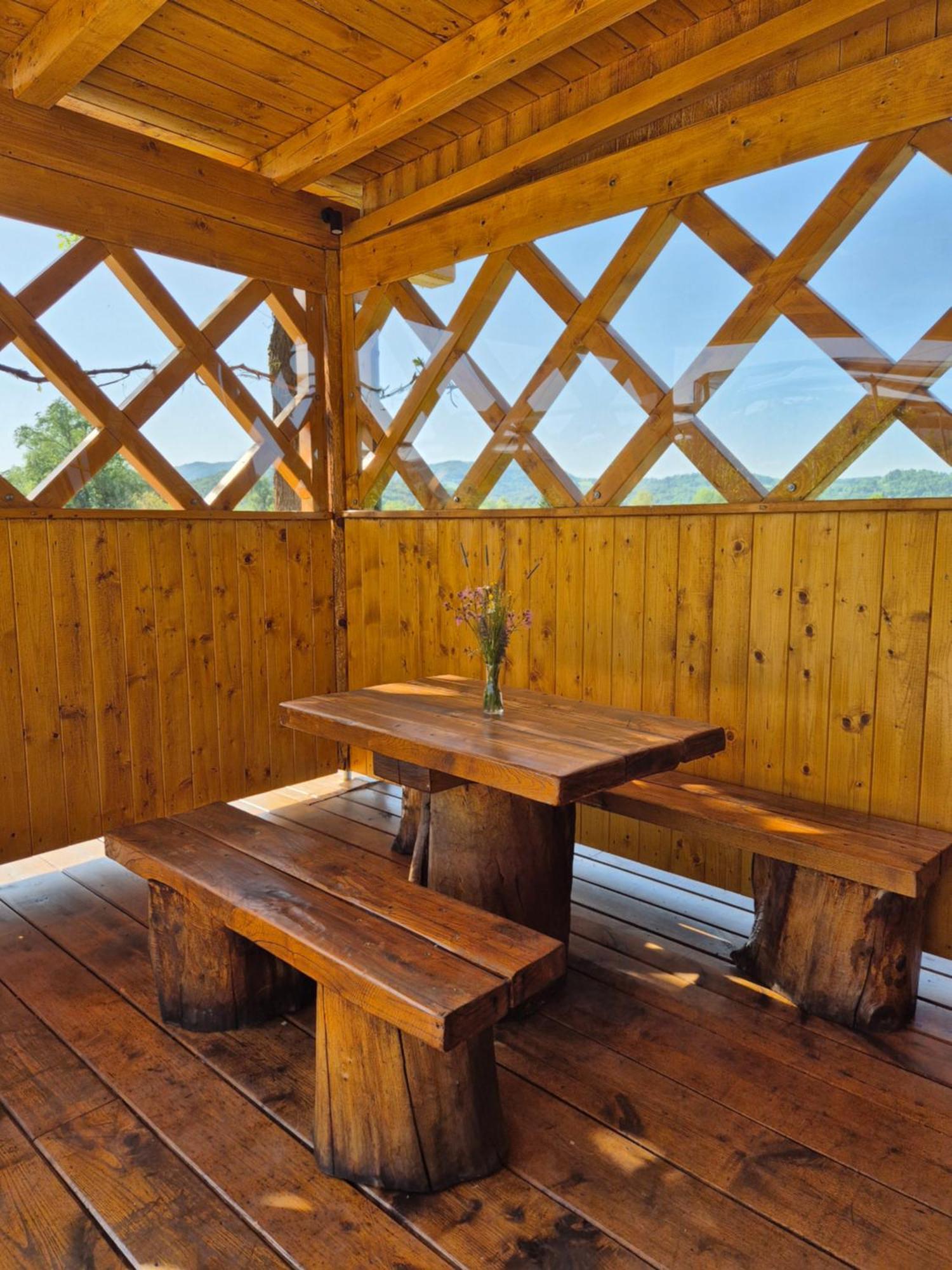 Unique Wooden Holiday House In Nature Lukovica pri Domžalah Eksteriør bilde